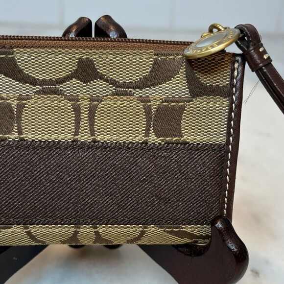 Coach Wallet Jacquard Signature Logo Stripe Legacy Sateen Interior Card Holder - Picture 3 of 10
